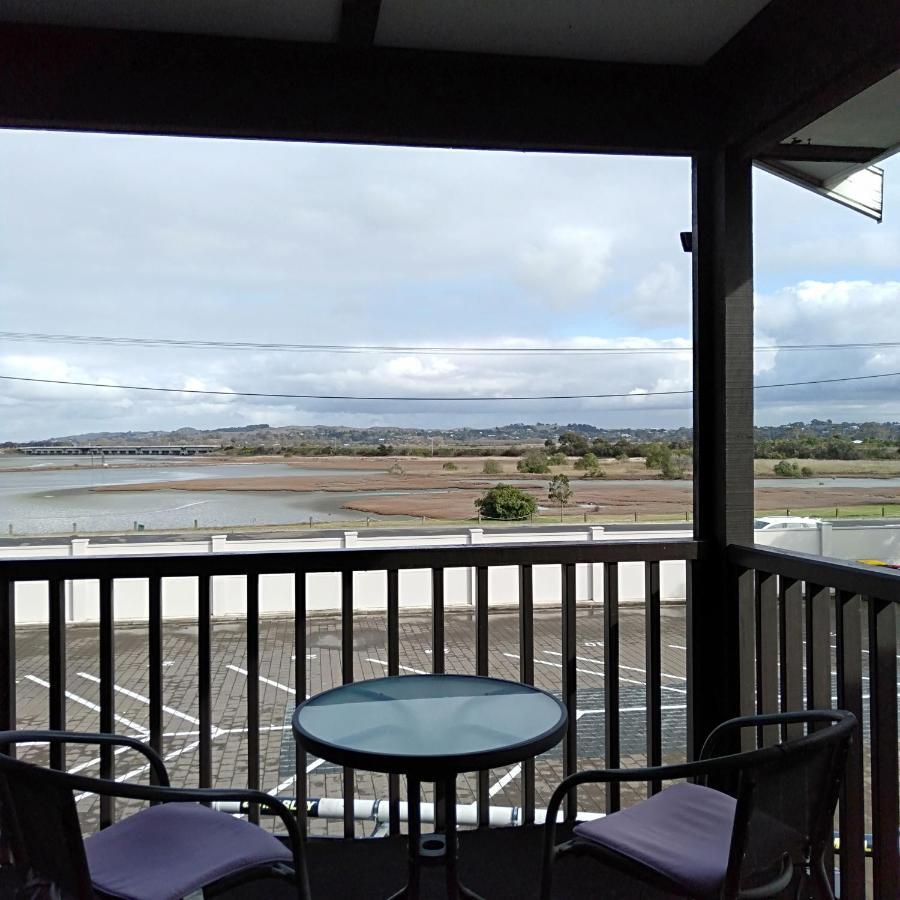 Albatross Motel 4*